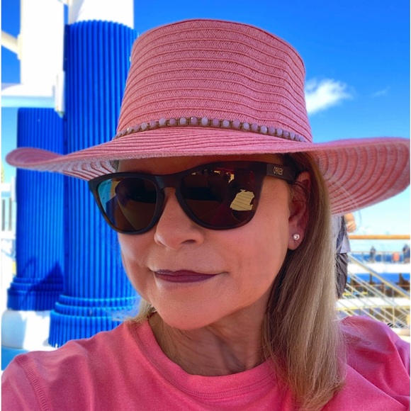 Meet your Posher, Tammy - Picture 2 of 10